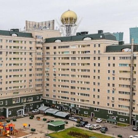 25 Вид На Байтерек Для 1-4 Человек С Кроватью И Раскладным Диваном Astana Zewnętrze zdjęcie